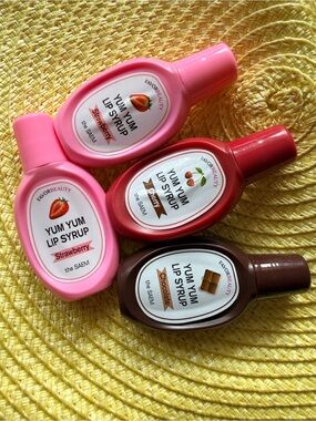the SAEM Yum yum lip